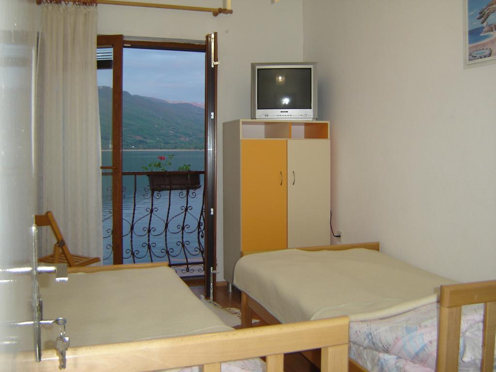 'By The Lake' Apartments Ohrid Quarto foto